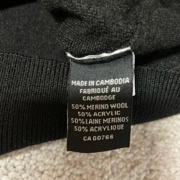 BRITCHES Men’s Black Lightweight V-Neck Long Sleeve Sweater - Picture 4 of 7